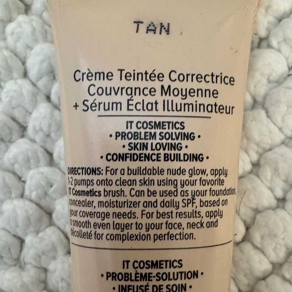 IT Cosmetics CC+ Nude Glow Skin Tint - Tan SPF 40 UVA